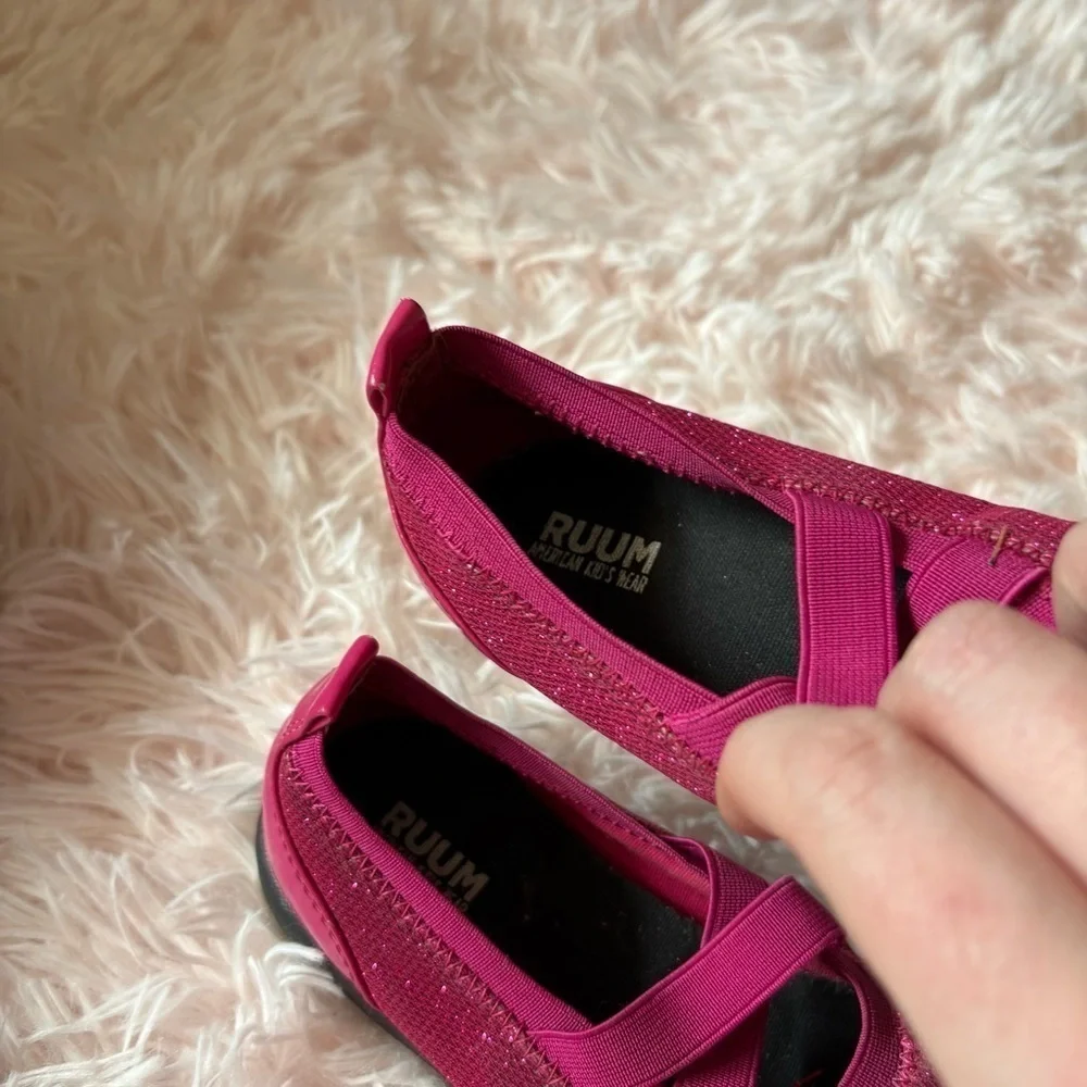Ruum to Grow Kids Pink Glitter Shoes Mary Jane Sneaker Slip On Sz 11 Girls